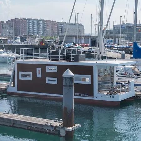 Av Amsterdam Casa Flotante