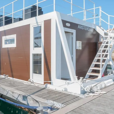 Av Amsterdam Casa Flotante Botel *