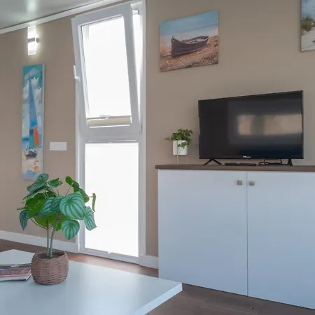 Av Amsterdam Casa Flotante Gijón