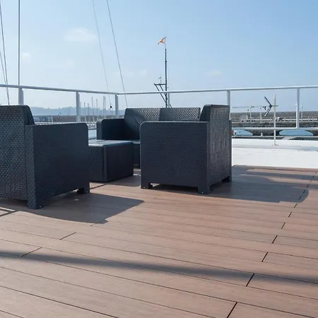Av Amsterdam Casa Flotante *